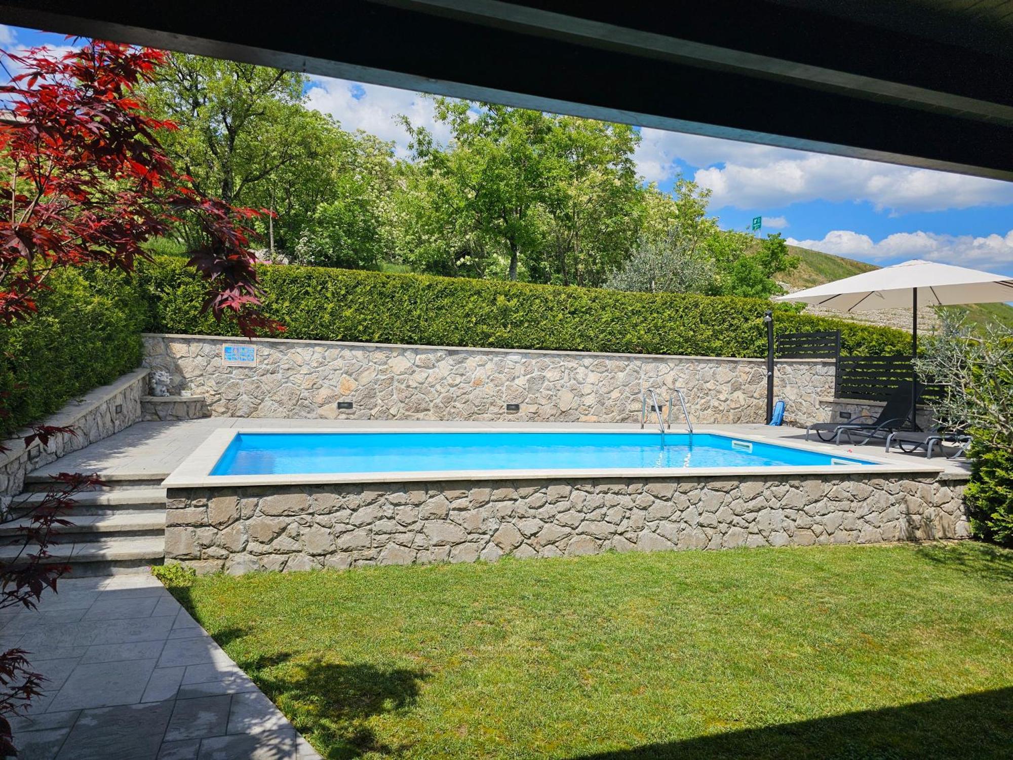 Villa Kos Lupoglav  Eksteriør billede