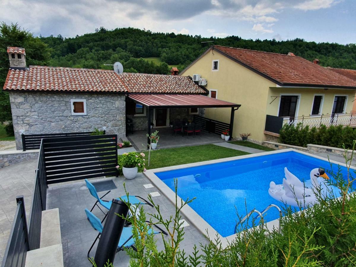 Villa Kos Lupoglav  Eksteriør billede